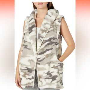 PJ Salvage womens Loungewear Cozy Items Vest size Large EUC